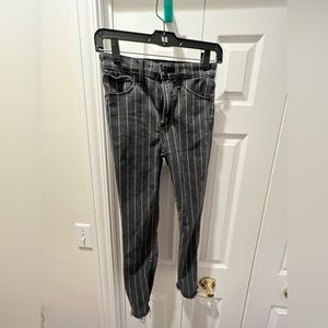 Women’s Abercrombie and fitch jeans size 24/00s high rise super skinny ankle